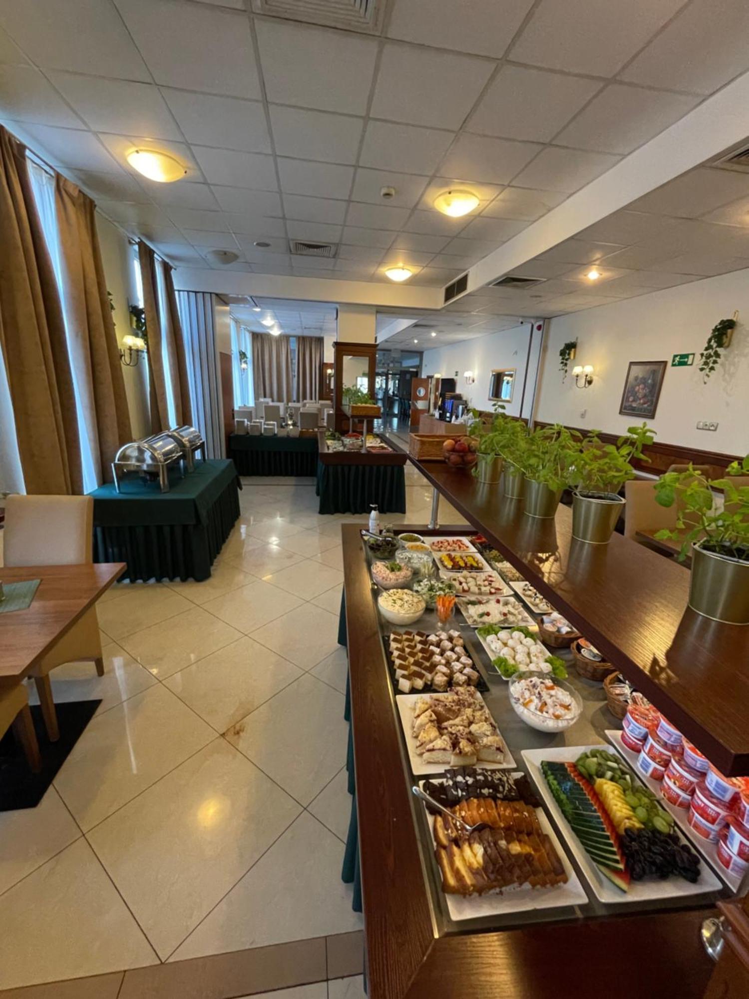 Conrad Hotel Cracovia Exterior foto