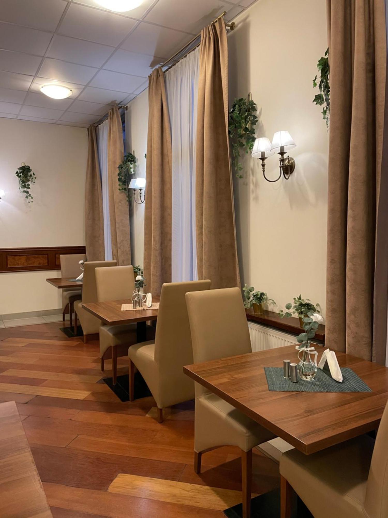 Conrad Hotel Cracovia Exterior foto