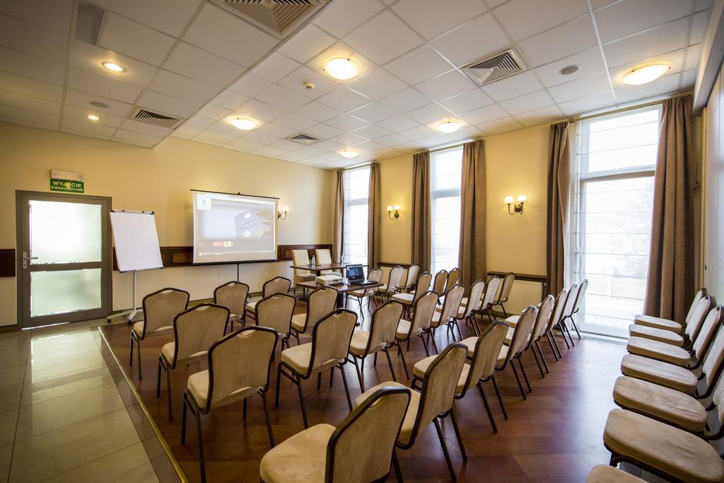 Conrad Hotel Cracovia Exterior foto