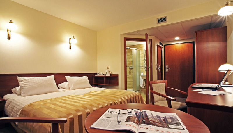 Conrad Hotel Cracovia Habitación foto